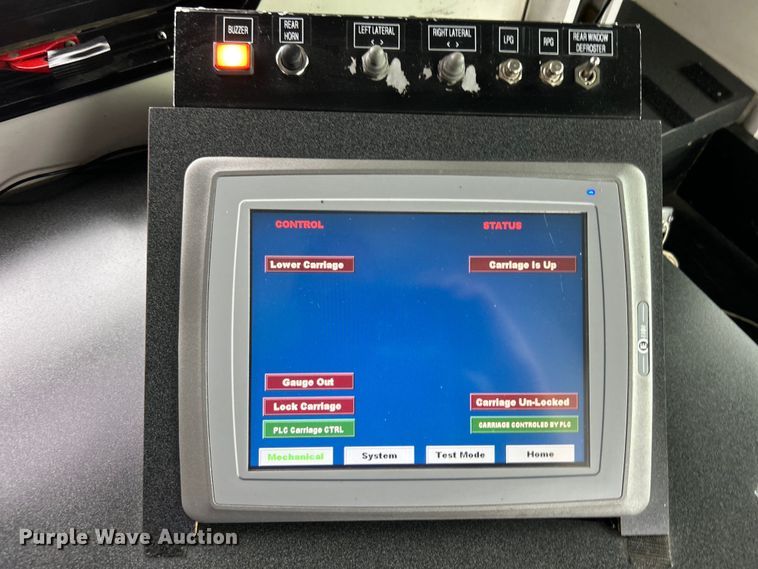 image for item EG0840 2011 Ford F750 Super Duty  railroad inspection truck