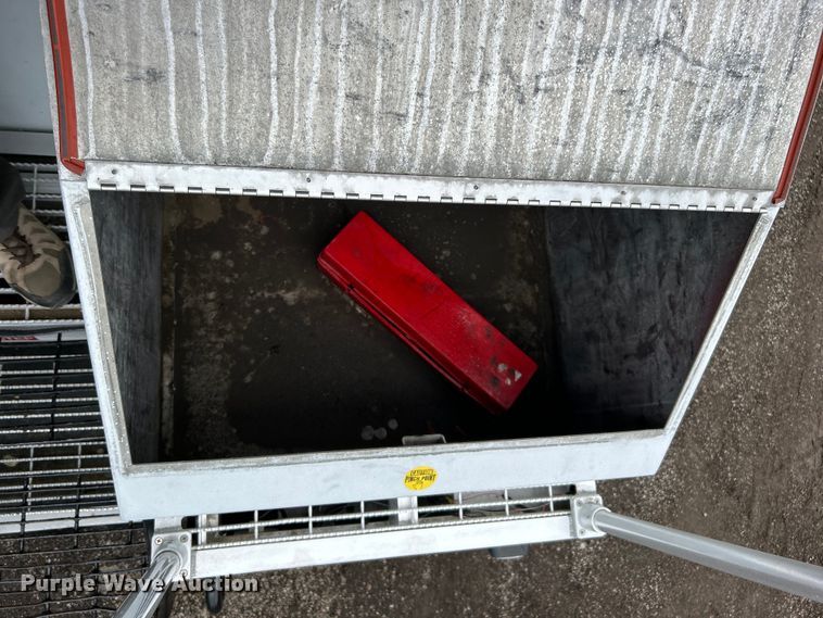 image for item EG0840 2011 Ford F750 Super Duty  railroad inspection truck