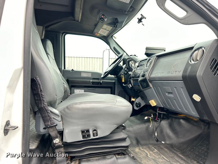 image for item EG0840 2011 Ford F750 Super Duty  railroad inspection truck