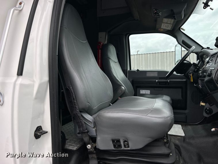 image for item EG0840 2011 Ford F750 Super Duty  railroad inspection truck