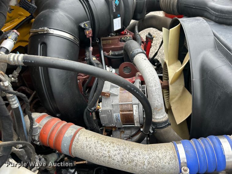 image for item EG0840 2011 Ford F750 Super Duty  railroad inspection truck