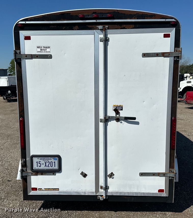 image for item EG0847 2003 H&H  enclosed cargo trailer