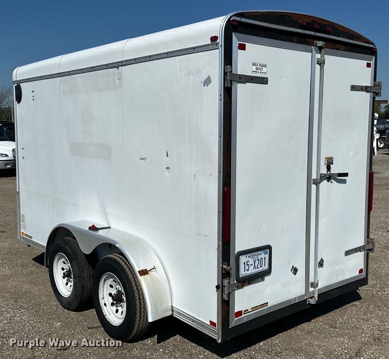 image for item EG0847 2003 H&H  enclosed cargo trailer