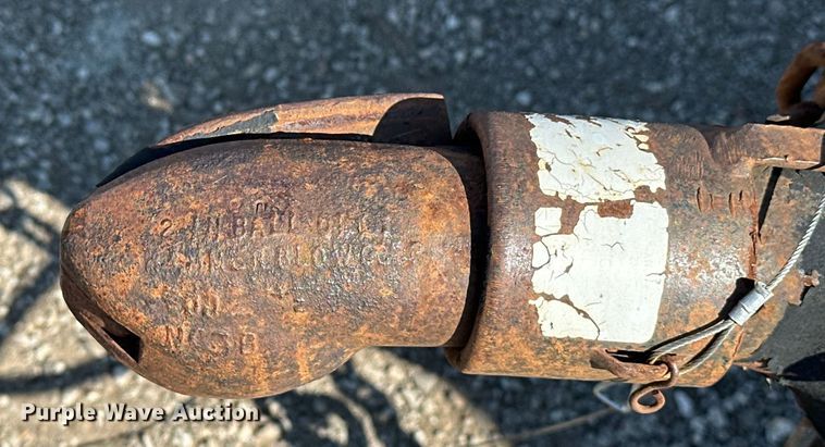 image for item EG0847 2003 H&H  enclosed cargo trailer