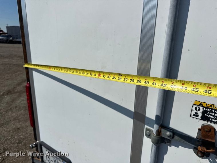 image for item EG0847 2003 H&H  enclosed cargo trailer