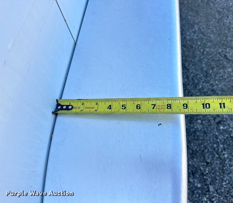 image for item EG0847 2003 H&H  enclosed cargo trailer