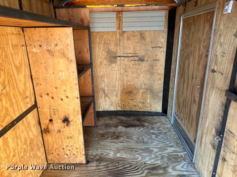 image for item EG0847 2003 H&H  enclosed cargo trailer