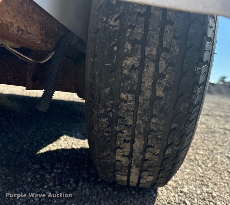 image for item EG0847 2003 H&H  enclosed cargo trailer