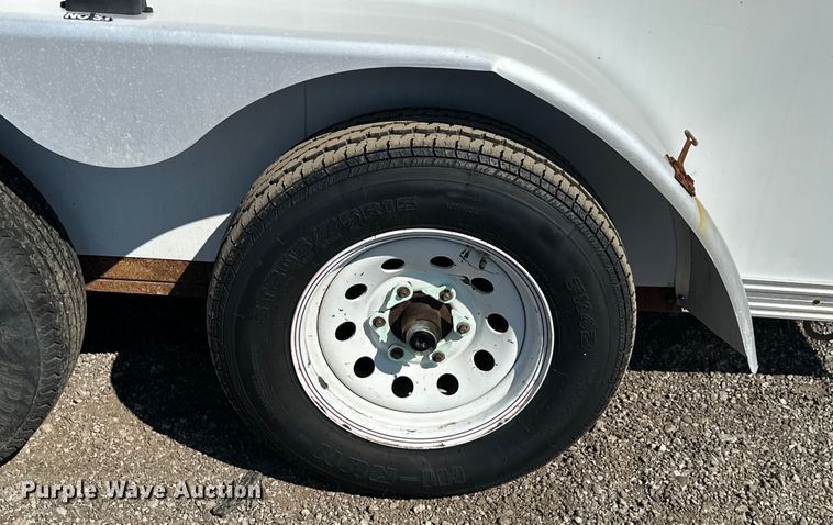 image for item EG0847 2003 H&H  enclosed cargo trailer