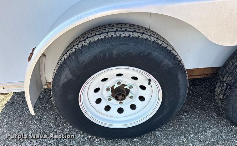 image for item EG0847 2003 H&H  enclosed cargo trailer