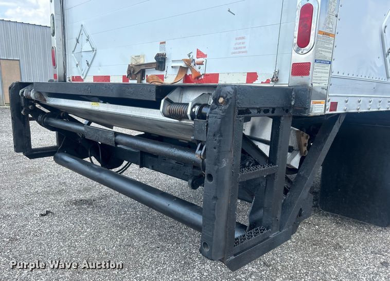 image for item EG0866 2009 Freightliner Business Class M2 box truck