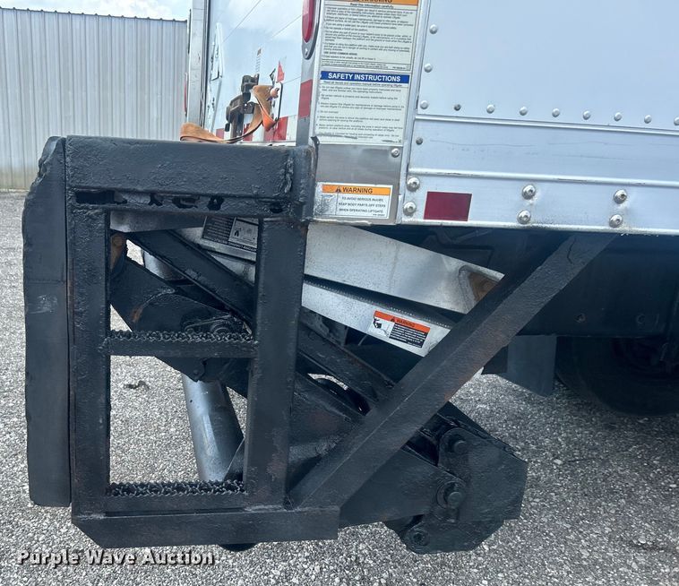 image for item EG0866 2009 Freightliner Business Class M2 box truck