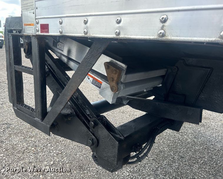 image for item EG0866 2009 Freightliner Business Class M2 box truck