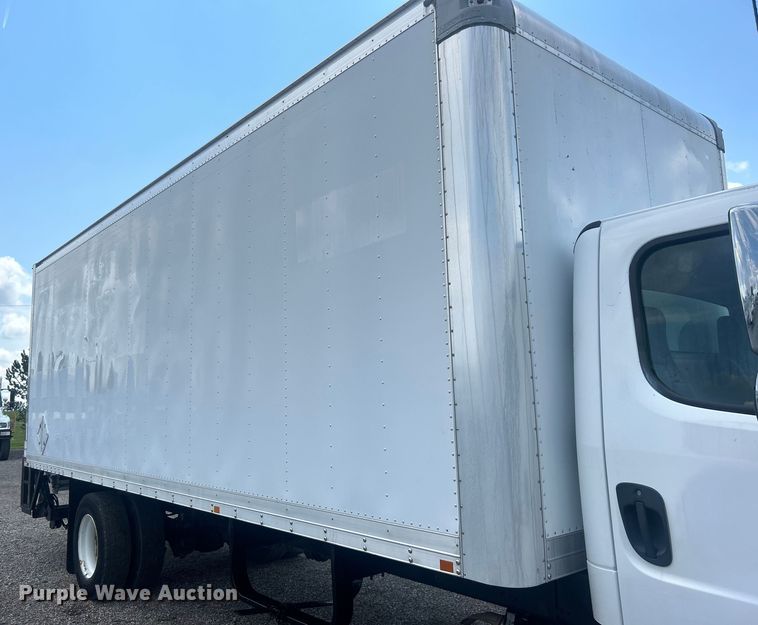 image for item EG0866 2009 Freightliner Business Class M2 box truck