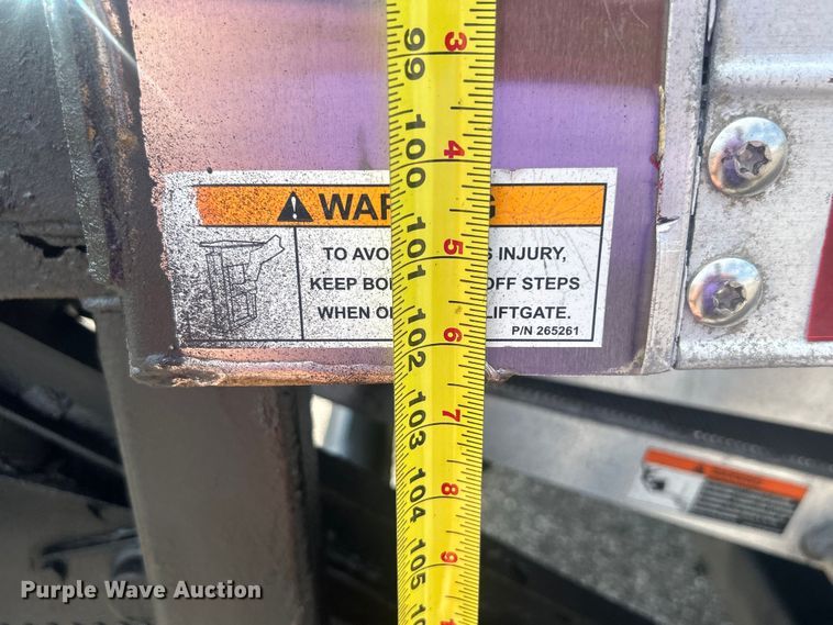 image for item EG0866 2009 Freightliner Business Class M2 box truck