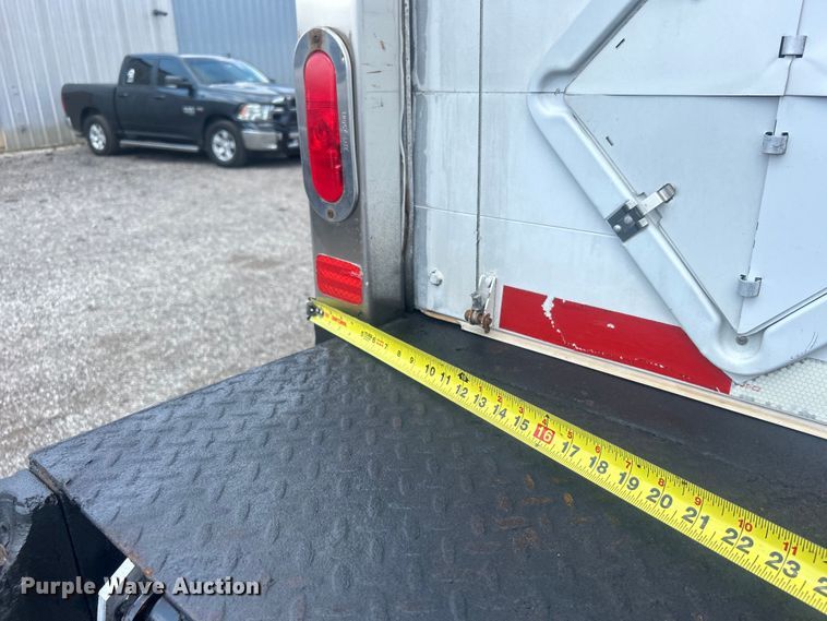 image for item EG0866 2009 Freightliner Business Class M2 box truck