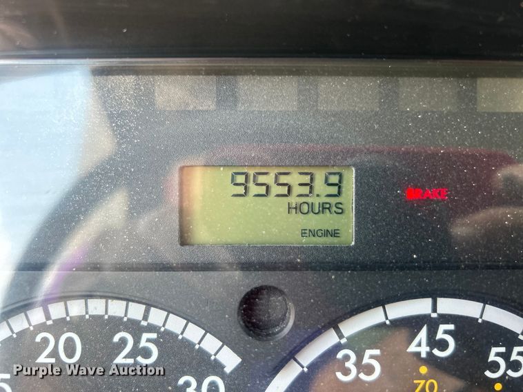 image for item EG0866 2009 Freightliner Business Class M2 box truck