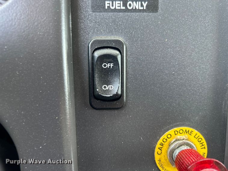 image for item EG0866 2009 Freightliner Business Class M2 box truck