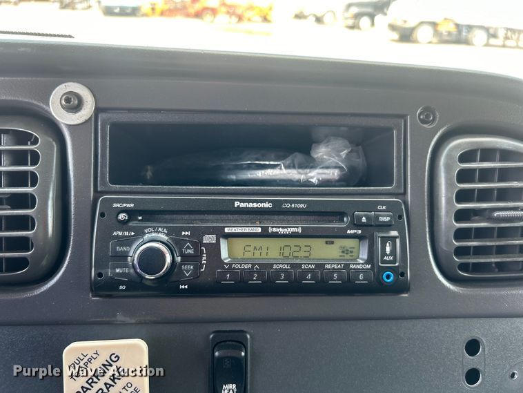 image for item EG0866 2009 Freightliner Business Class M2 box truck