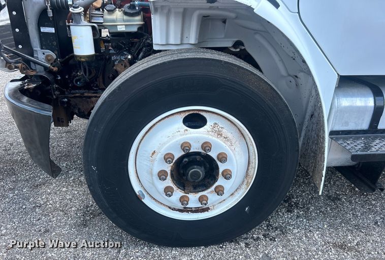 image for item EG0866 2009 Freightliner Business Class M2 box truck