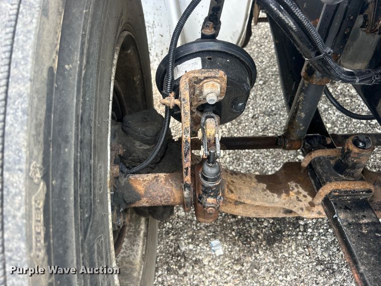 image for item EG0866 2009 Freightliner Business Class M2 box truck