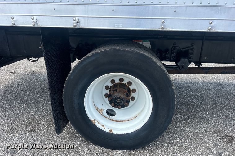 image for item EG0866 2009 Freightliner Business Class M2 box truck