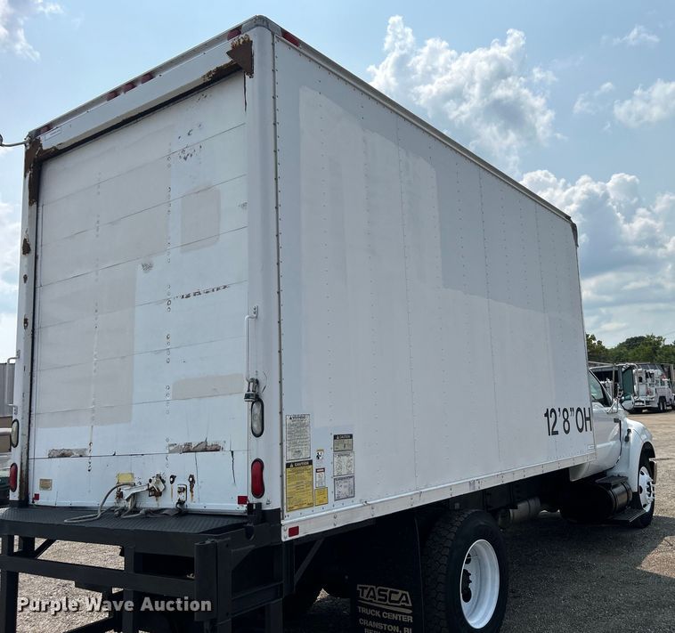 image for item EG0881 2006 Ford F650 Super Duty  box truck