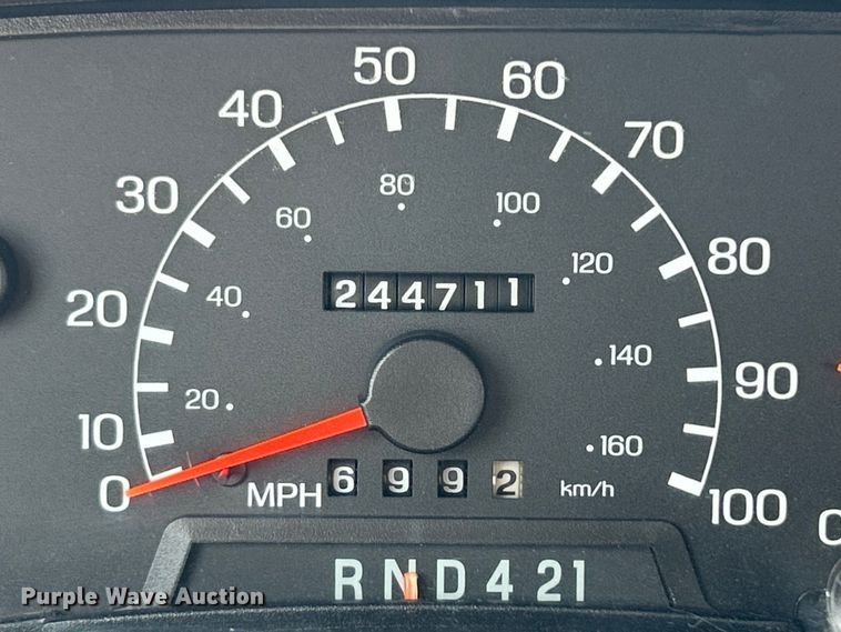 image for item EG0881 2006 Ford F650 Super Duty  box truck