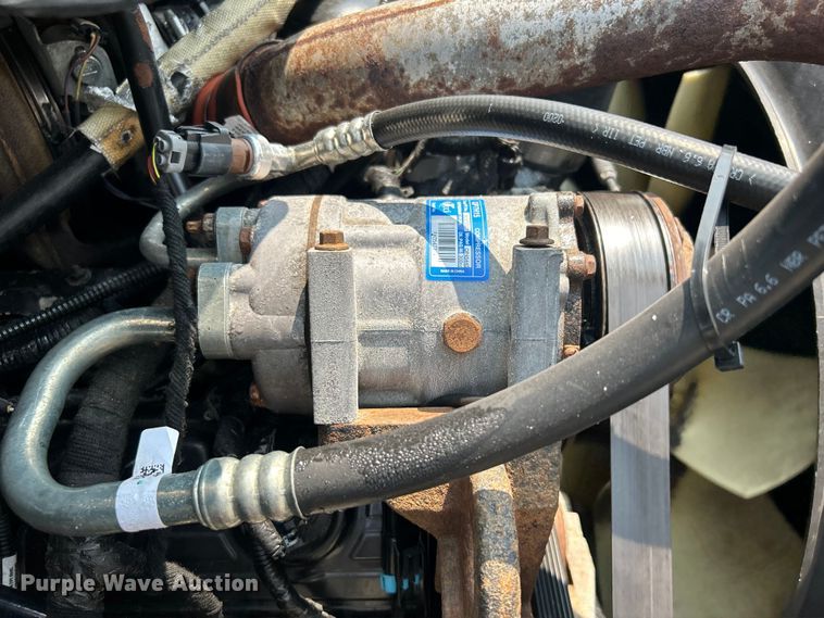 image for item EG0881 2006 Ford F650 Super Duty  box truck