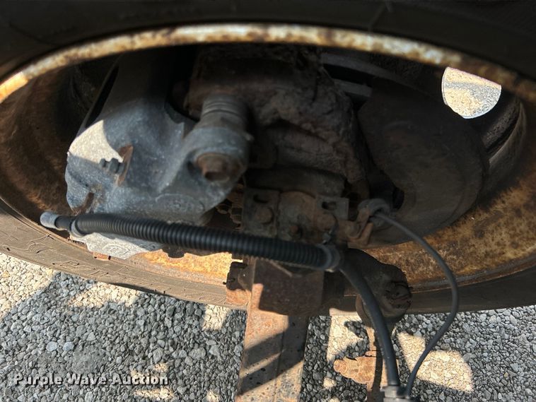 image for item EG0881 2006 Ford F650 Super Duty  box truck