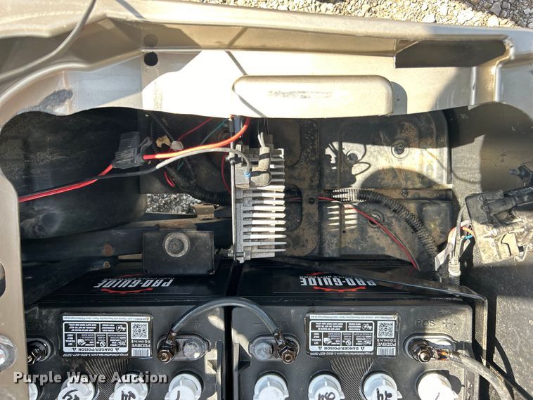 image for item EG0894 2013 EZ-Go RXV golf cart