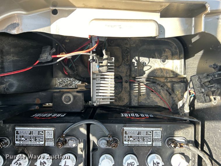 image for item EG0894 2013 EZ-Go RXV golf cart