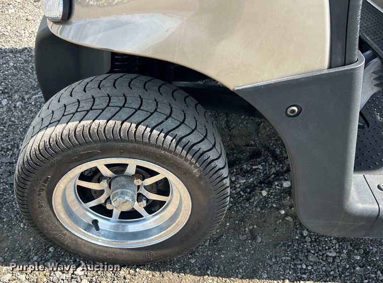 image for item EG0894 2013 EZ-Go RXV golf cart