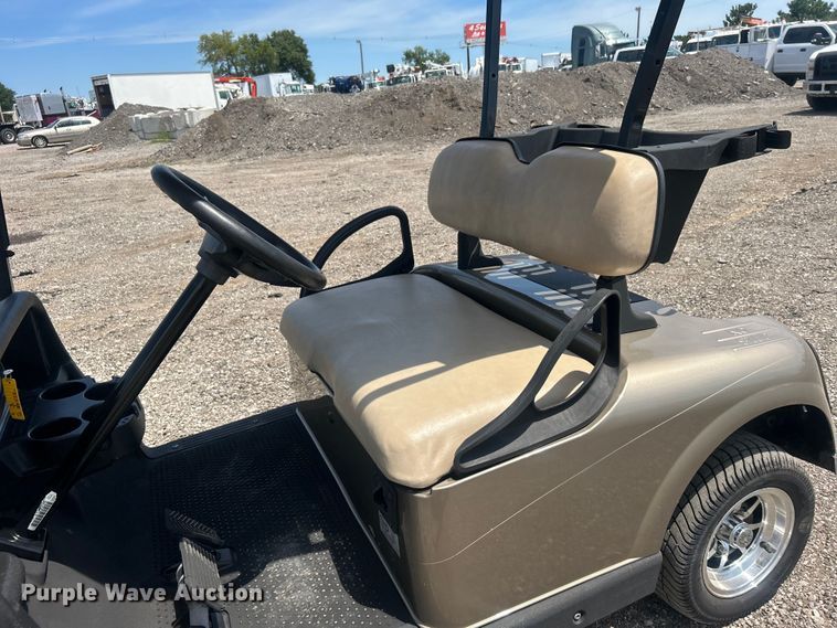 image for item EG0896 2013 EZ-Go RXV golf cart