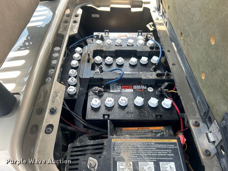 image for item EG0896 2013 EZ-Go RXV golf cart