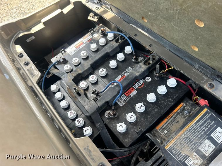 image for item EG0896 2013 EZ-Go RXV golf cart