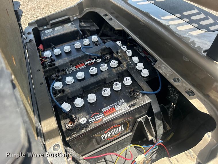 image for item EG0896 2013 EZ-Go RXV golf cart