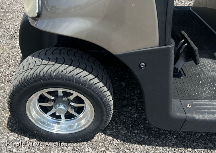 image for item EG0896 2013 EZ-Go RXV golf cart