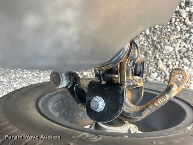 image for item EG0896 2013 EZ-Go RXV golf cart