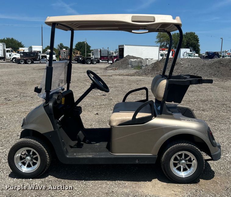 image for item EG0898 2013 EZ-Go RXV golf cart