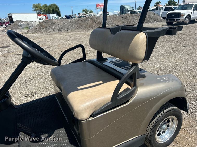 image for item EG0898 2013 EZ-Go RXV golf cart