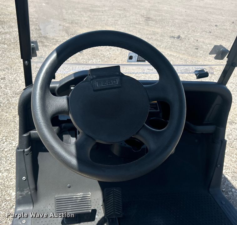 image for item EG0898 2013 EZ-Go RXV golf cart