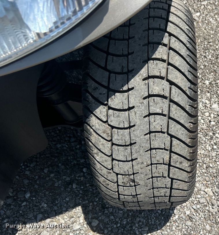 image for item EG0898 2013 EZ-Go RXV golf cart