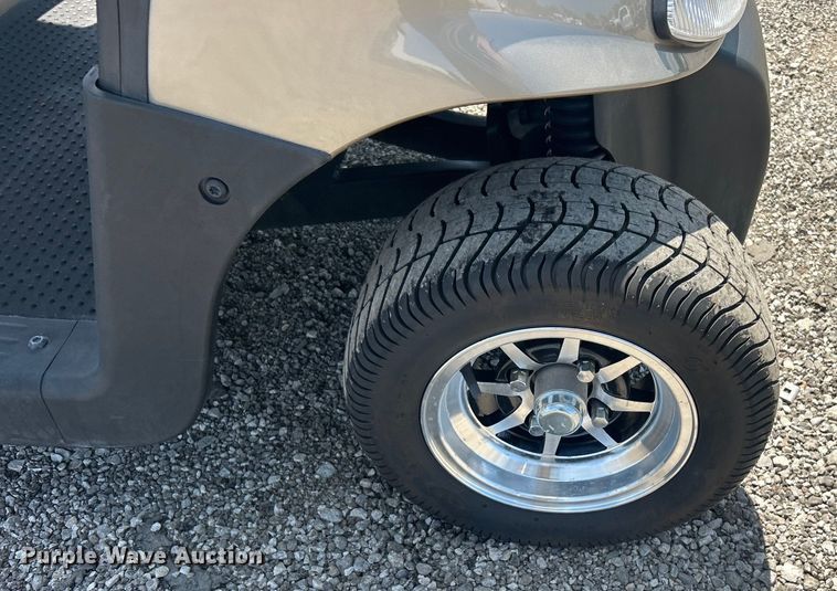 image for item EG0898 2013 EZ-Go RXV golf cart