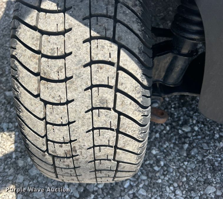 image for item EG0898 2013 EZ-Go RXV golf cart