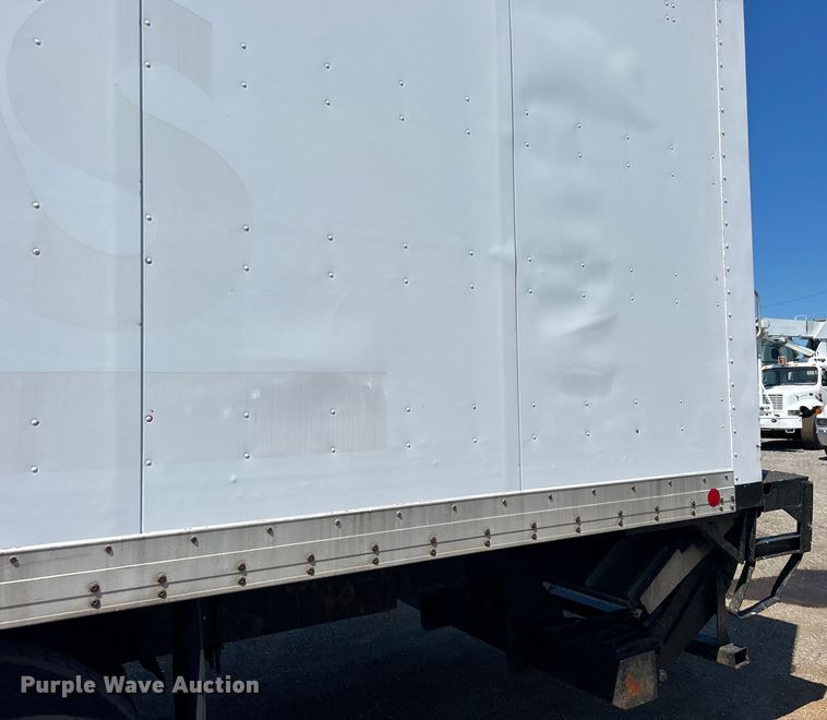 image for item EG0905 2010 Freightliner  Business Class M2 box truck