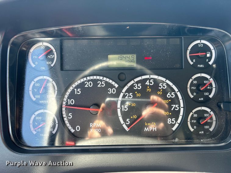 image for item EG0905 2010 Freightliner  Business Class M2 box truck