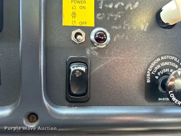 image for item EG0905 2010 Freightliner  Business Class M2 box truck