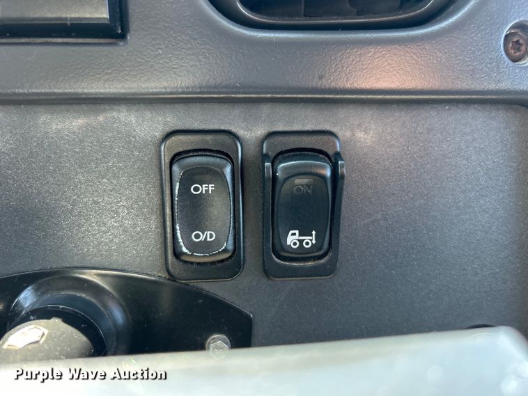 image for item EG0905 2010 Freightliner  Business Class M2 box truck