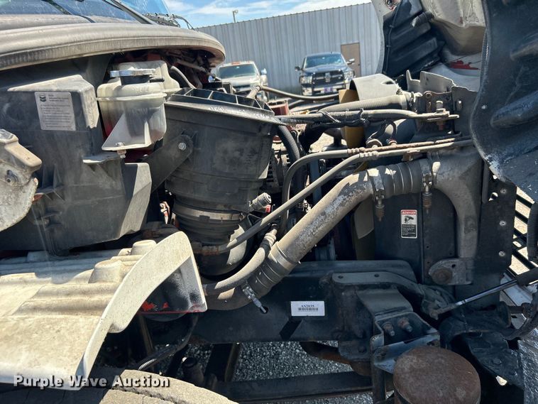 image for item EG0905 2010 Freightliner  Business Class M2 box truck